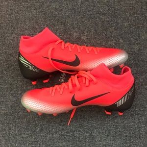 Mercurial CR7 kids cleats size 6